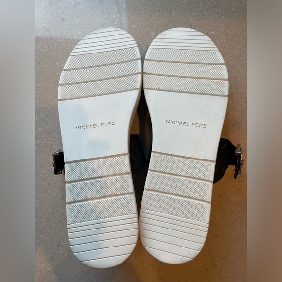 Michael Kors Madsen Sandal | Black - Picture 8 of 10